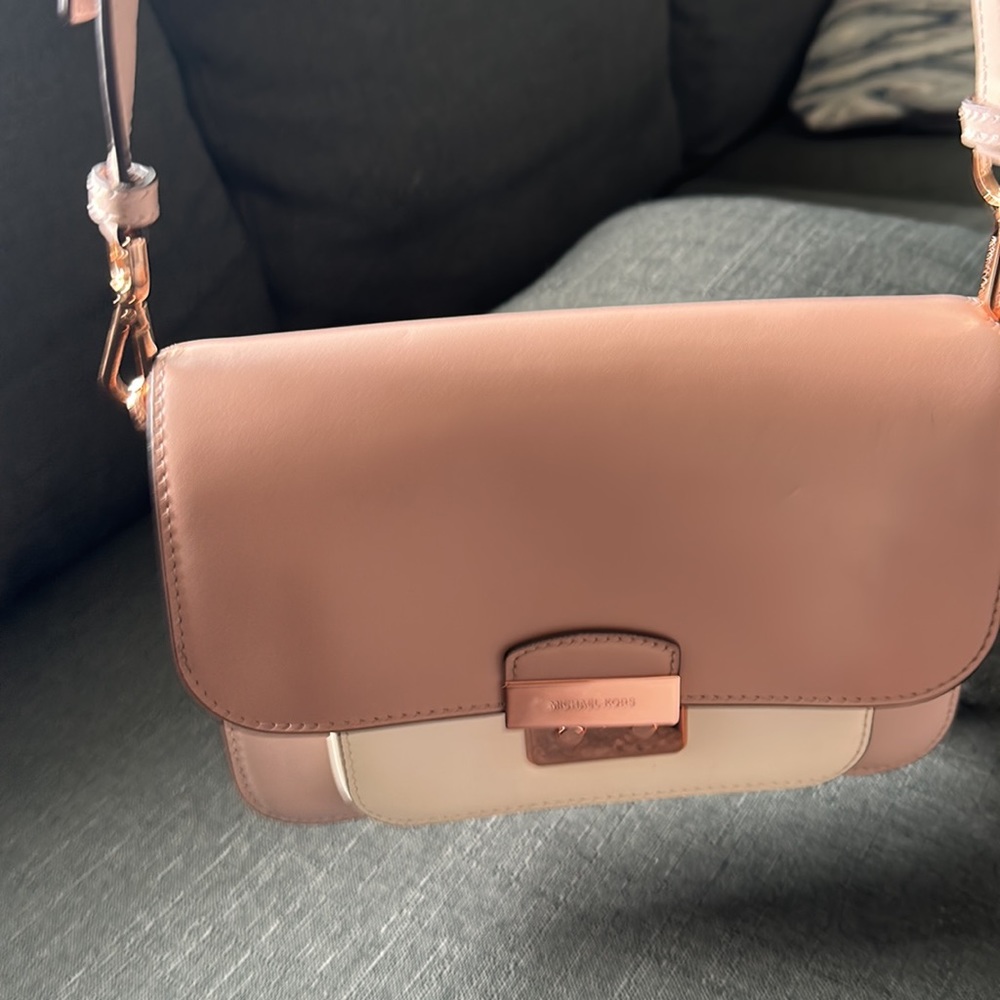 Michael Kors SLOAN EDITOR
Casual Style Calfskin 2WAY... - Picture 12 of 12